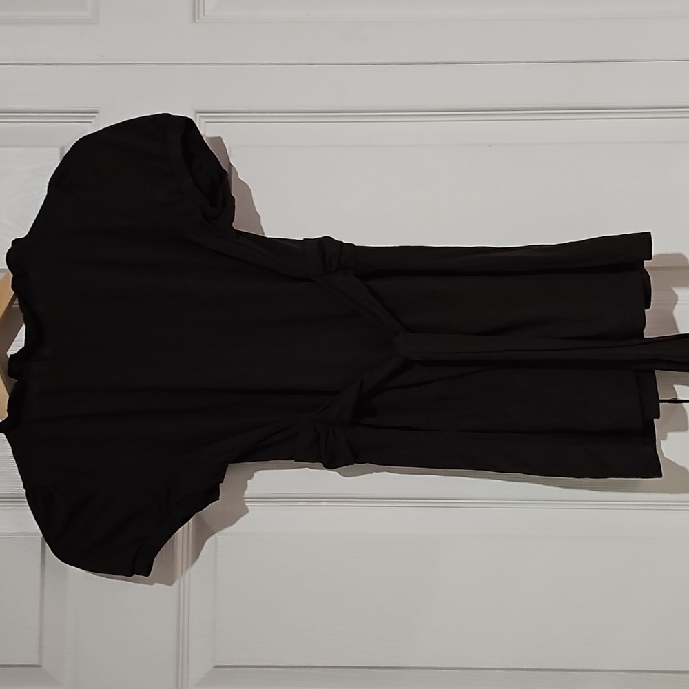 Self Esteem Brown V-Neck Cap Sleeve Top with Tie Belt – Size Medium - Picture 4 of 4